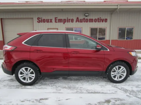 Photos of 2019 FORD Edge SEL for sale in Tea, SD at Sioux Empire Automotive