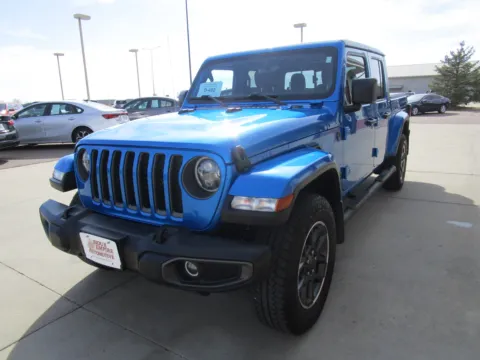 More photos of 2021 JEEP Gladiator Sport at Sioux Empire Automotive, SD