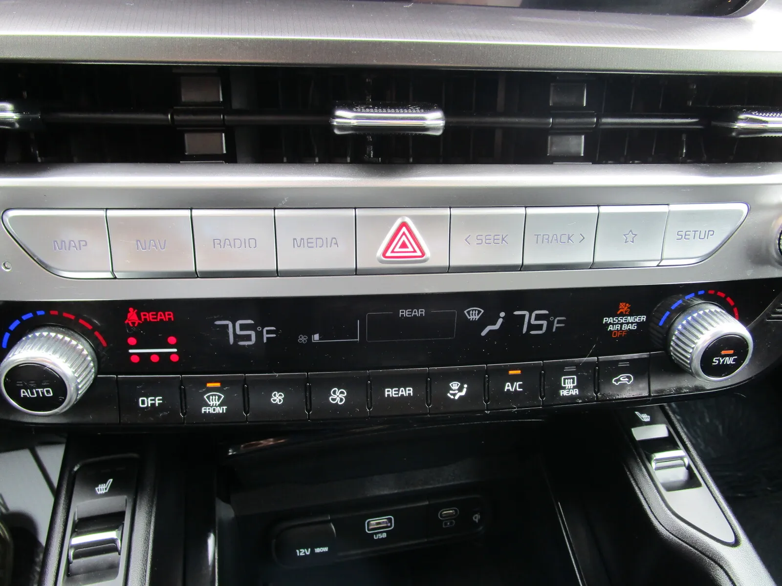 Kia Telluride photo 17
