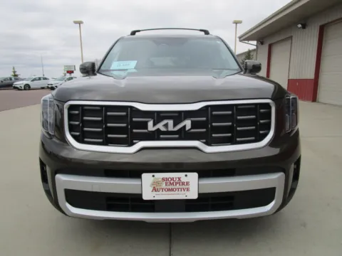 More photos of 2025 KIA Telluride S at Sioux Empire Automotive, SD