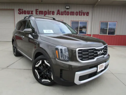 Green 2025 KIA Telluride S for sale in Tea, SD