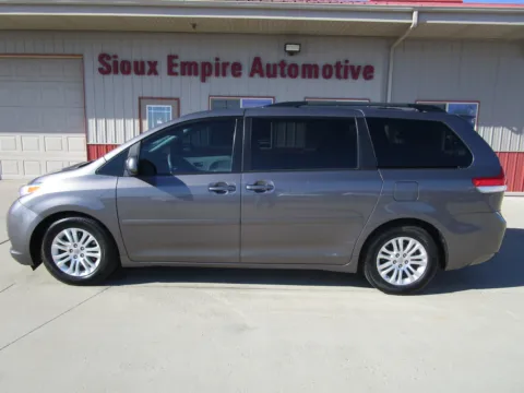 Photos of 2014 TOYOTA Sienna XLE for sale in Tea, SD at Sioux Empire Automotive