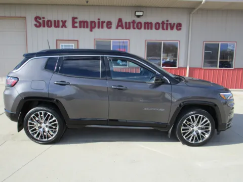 Photos of 2023 JEEP COMPASS Limited for sale in Tea, SD at Sioux Empire Automotive