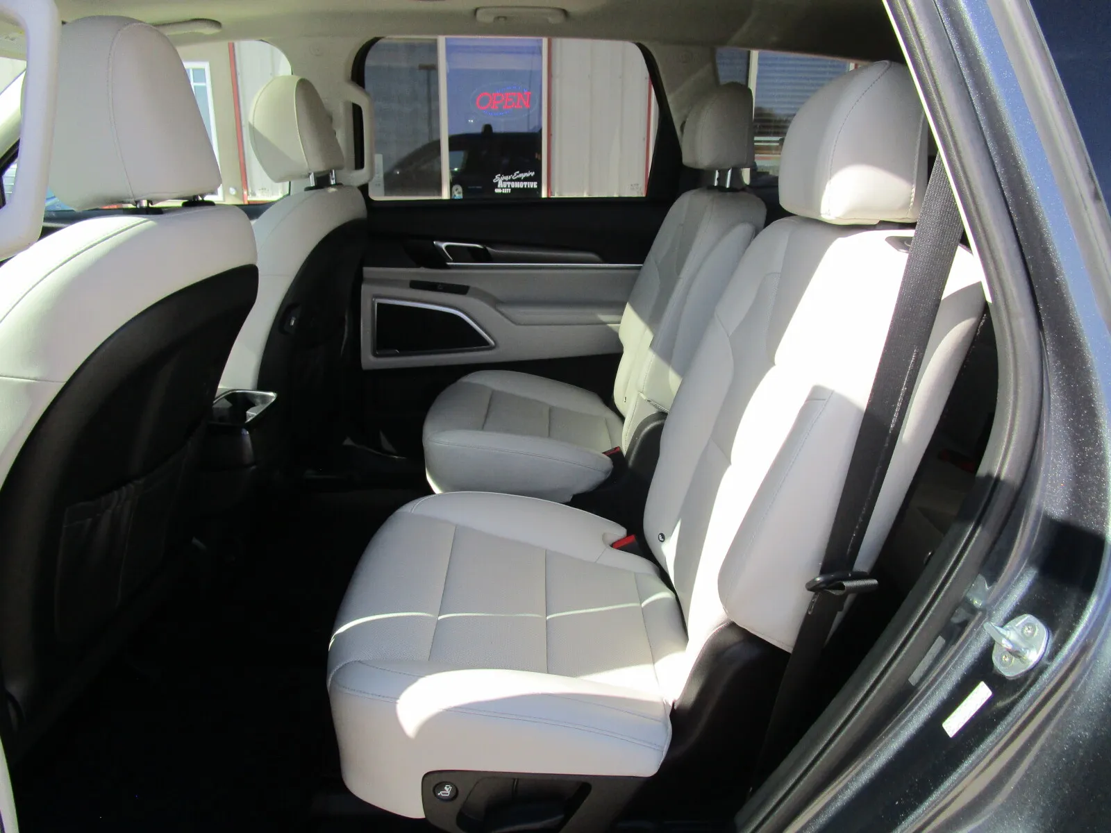 Kia Telluride photo 12