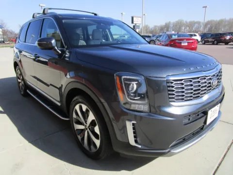 More photos of 2021 KIA Telluride S at Sioux Empire Automotive, SD