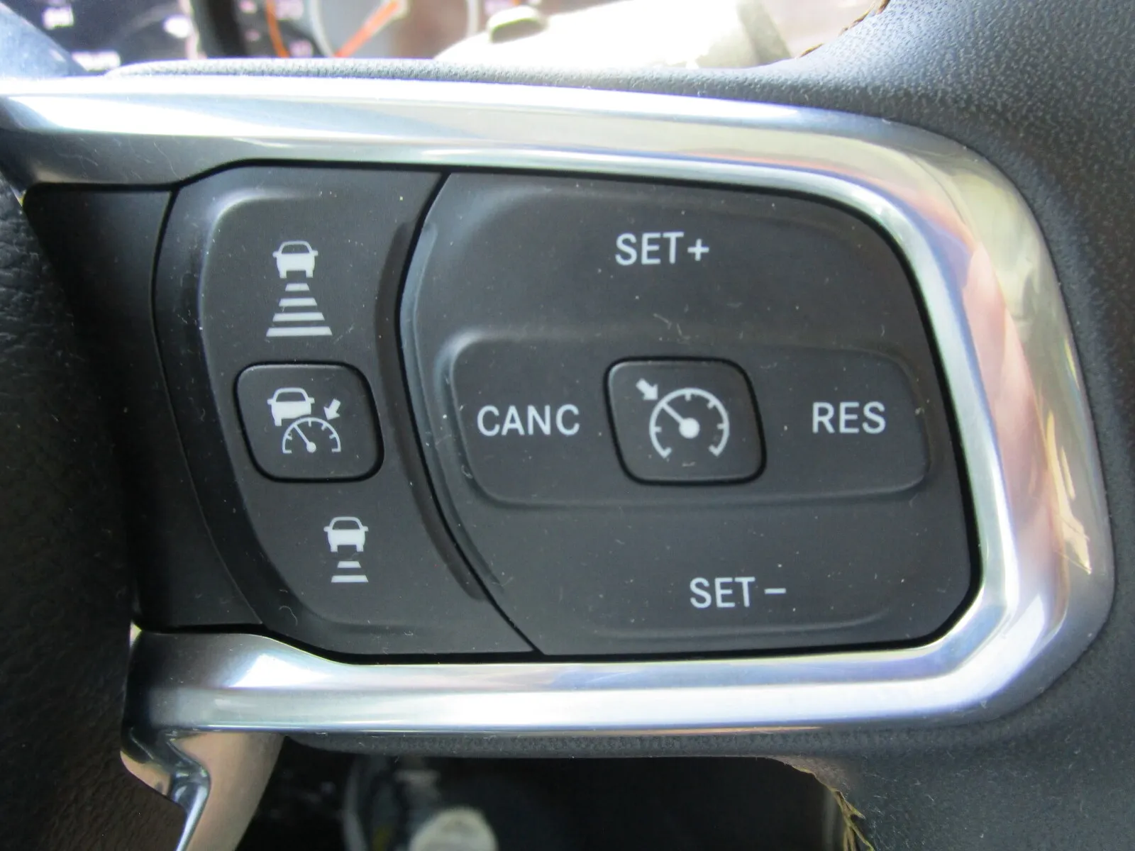 Jeep Wrangler photo 24