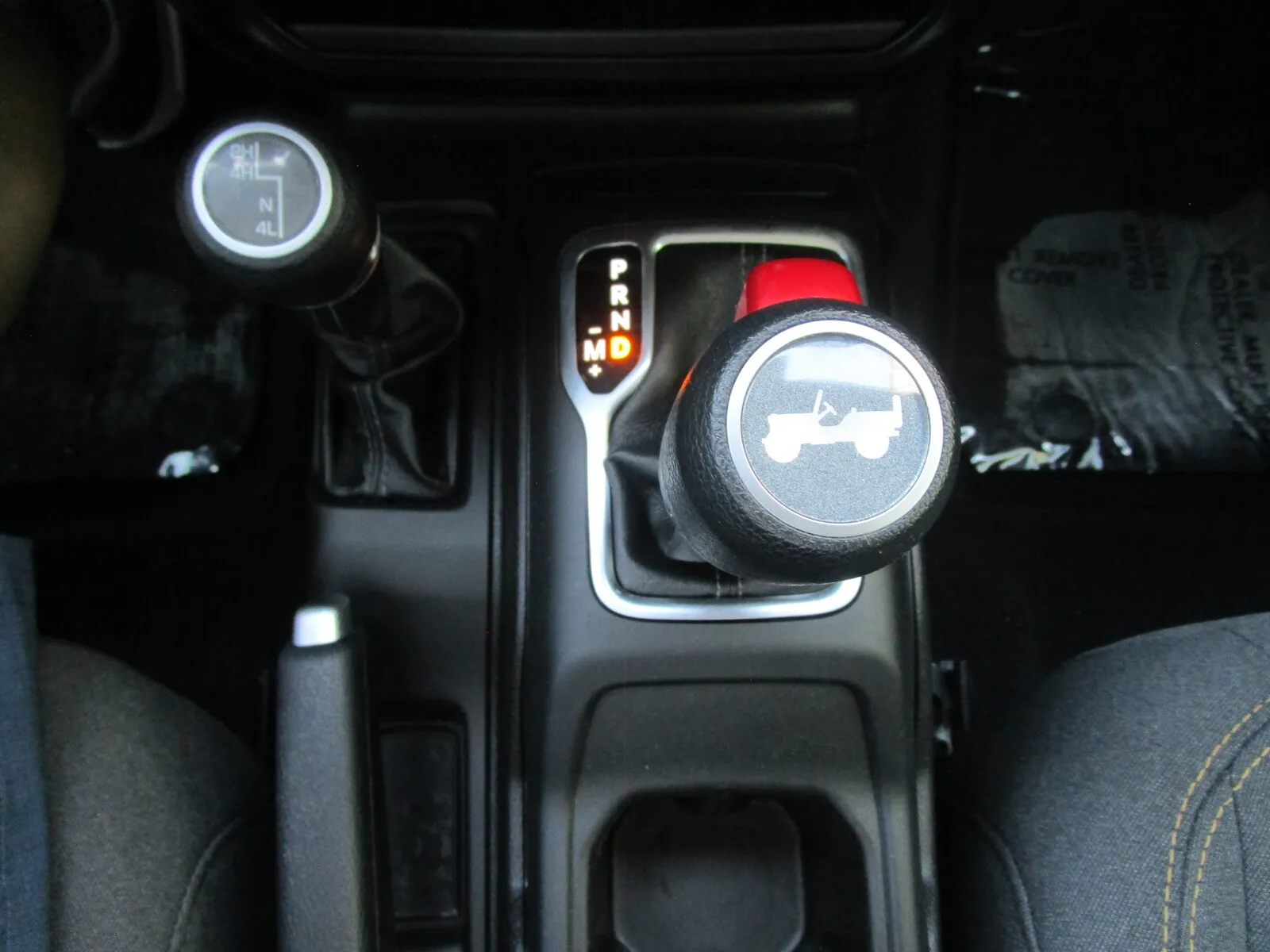 Jeep Wrangler photo 32