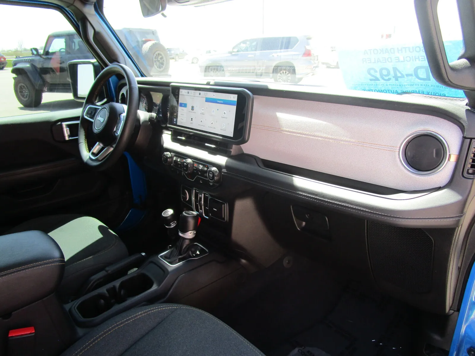 Jeep Wrangler photo 20