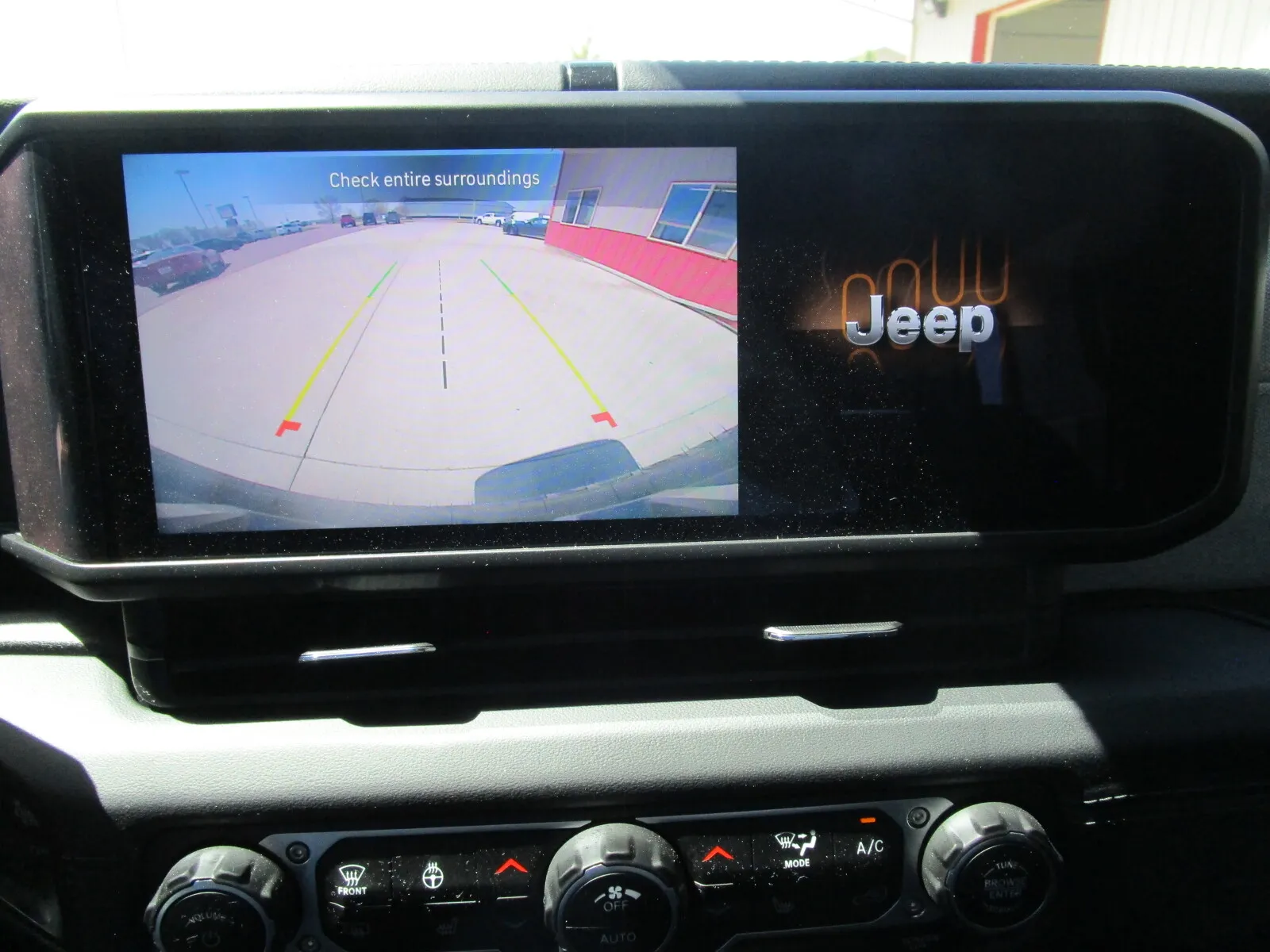Jeep Wrangler photo 28