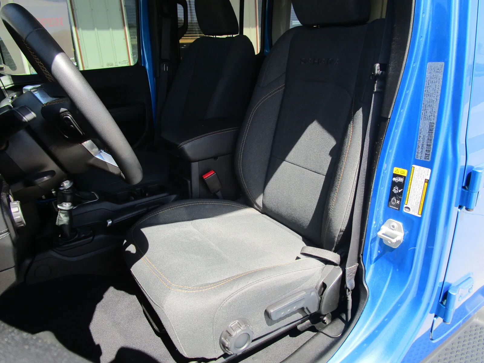 Jeep Wrangler photo 12