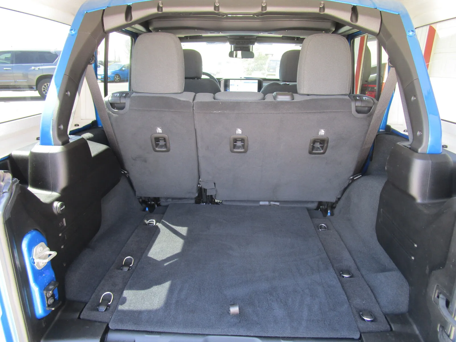 Jeep Wrangler photo 17