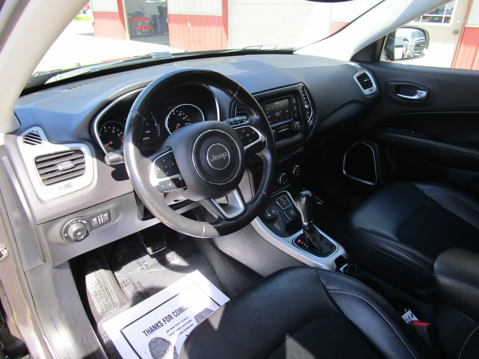 Jeep Compass photo 10