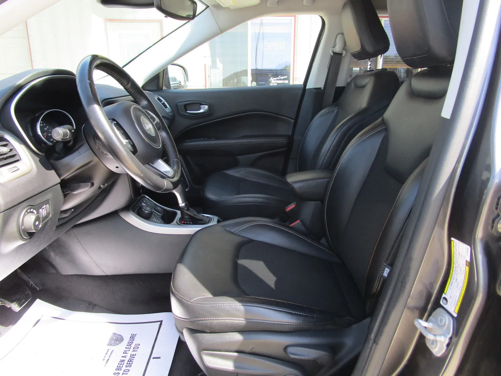 Jeep Compass photo 11