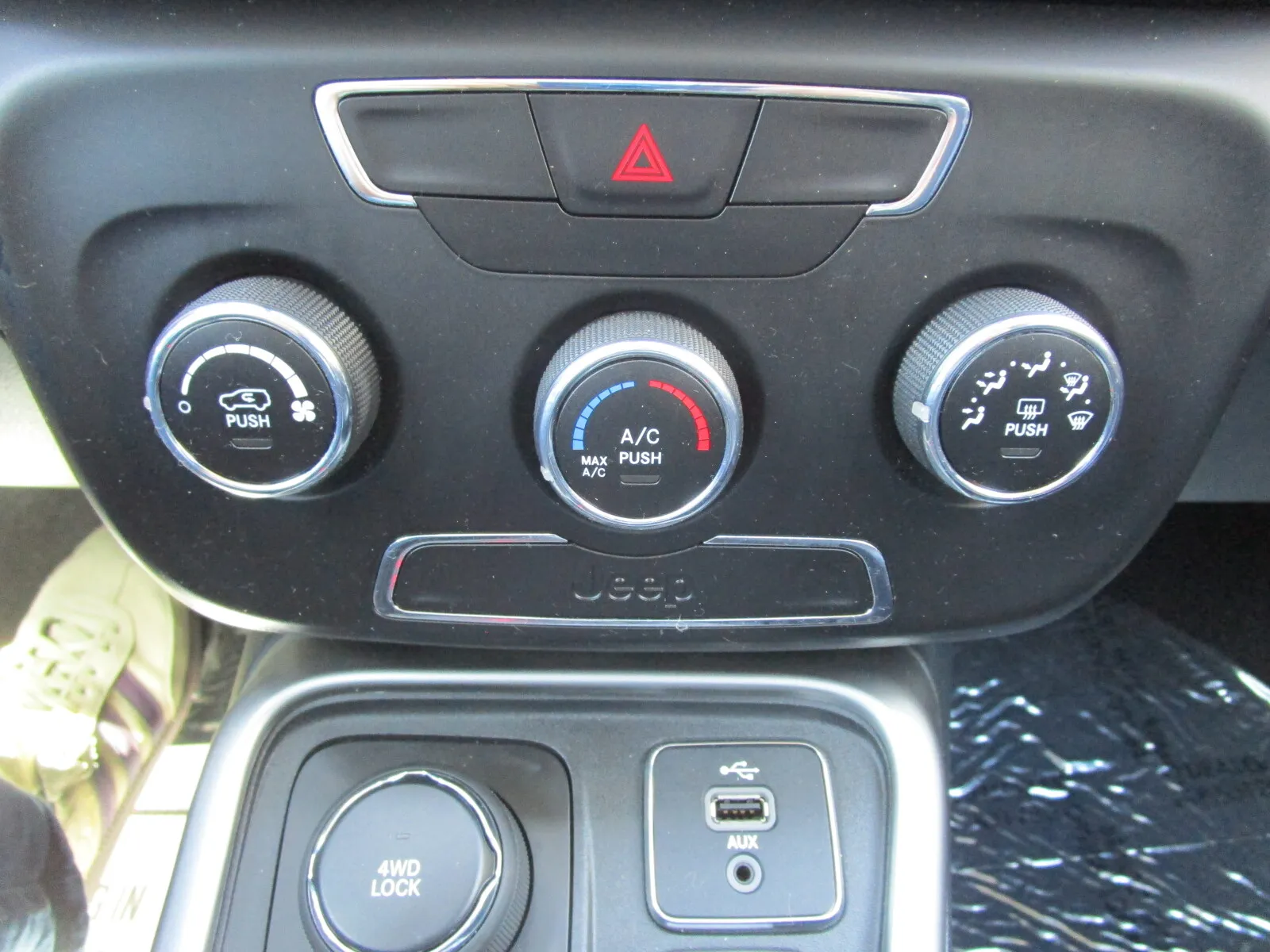 Jeep Compass photo 26