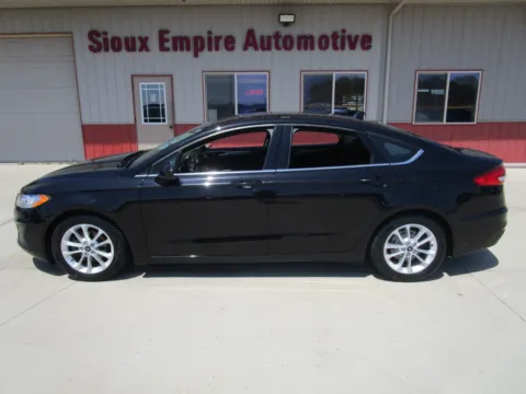 Photos of 2020 FORD Fusion SE for sale in Tea, SD at Sioux Empire Automotive