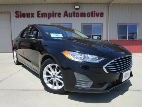 Black 2020 FORD Fusion SE for sale in Tea, SD