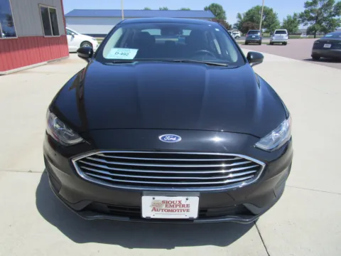 More photos of 2020 FORD Fusion SE at Sioux Empire Automotive, SD