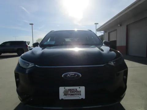 More photos of 2024 FORD ESCAPE ST-Line Se at Sioux Empire Automotive, SD