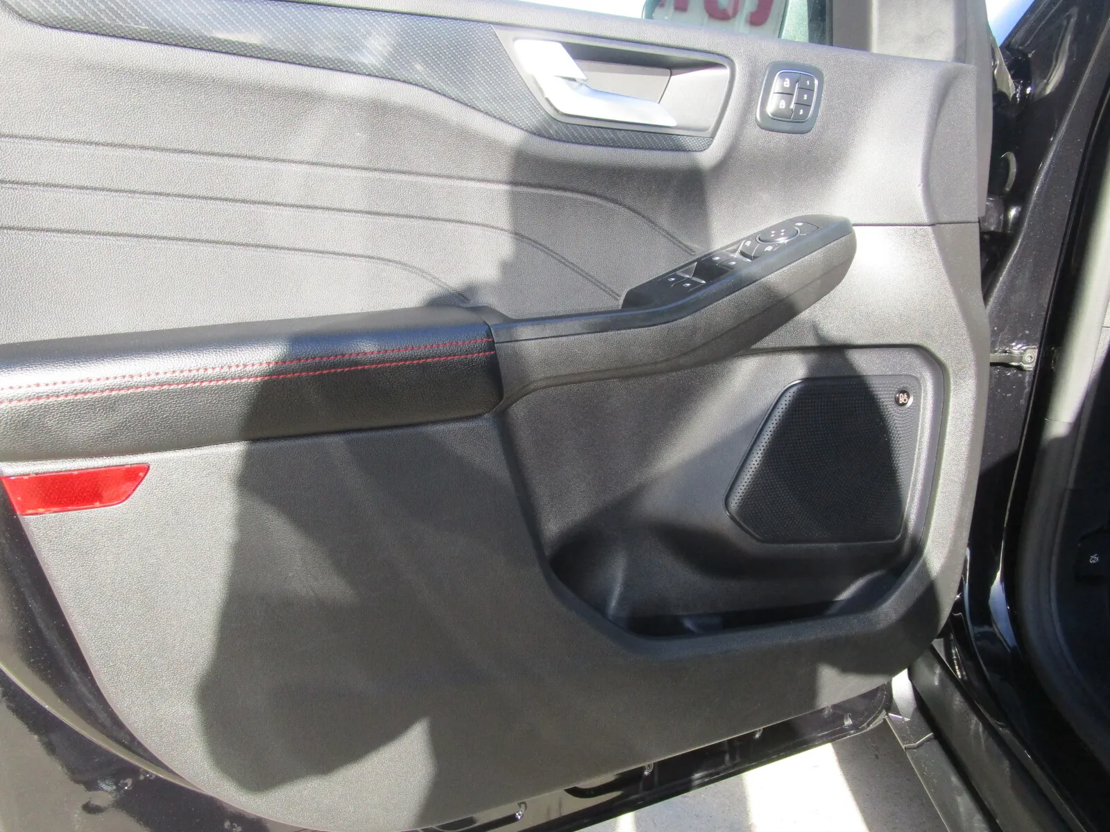 Ford Escape photo 11