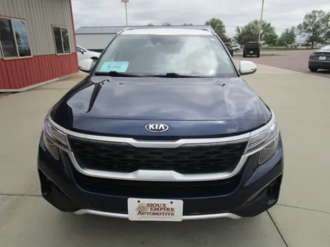 More photos of 2021 KIA Seltos S at Sioux Empire Automotive, SD