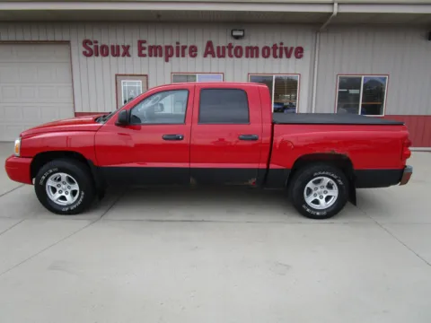 Photos of 2007 DODGE Dakota SLT for sale in Tea, SD at Sioux Empire Automotive