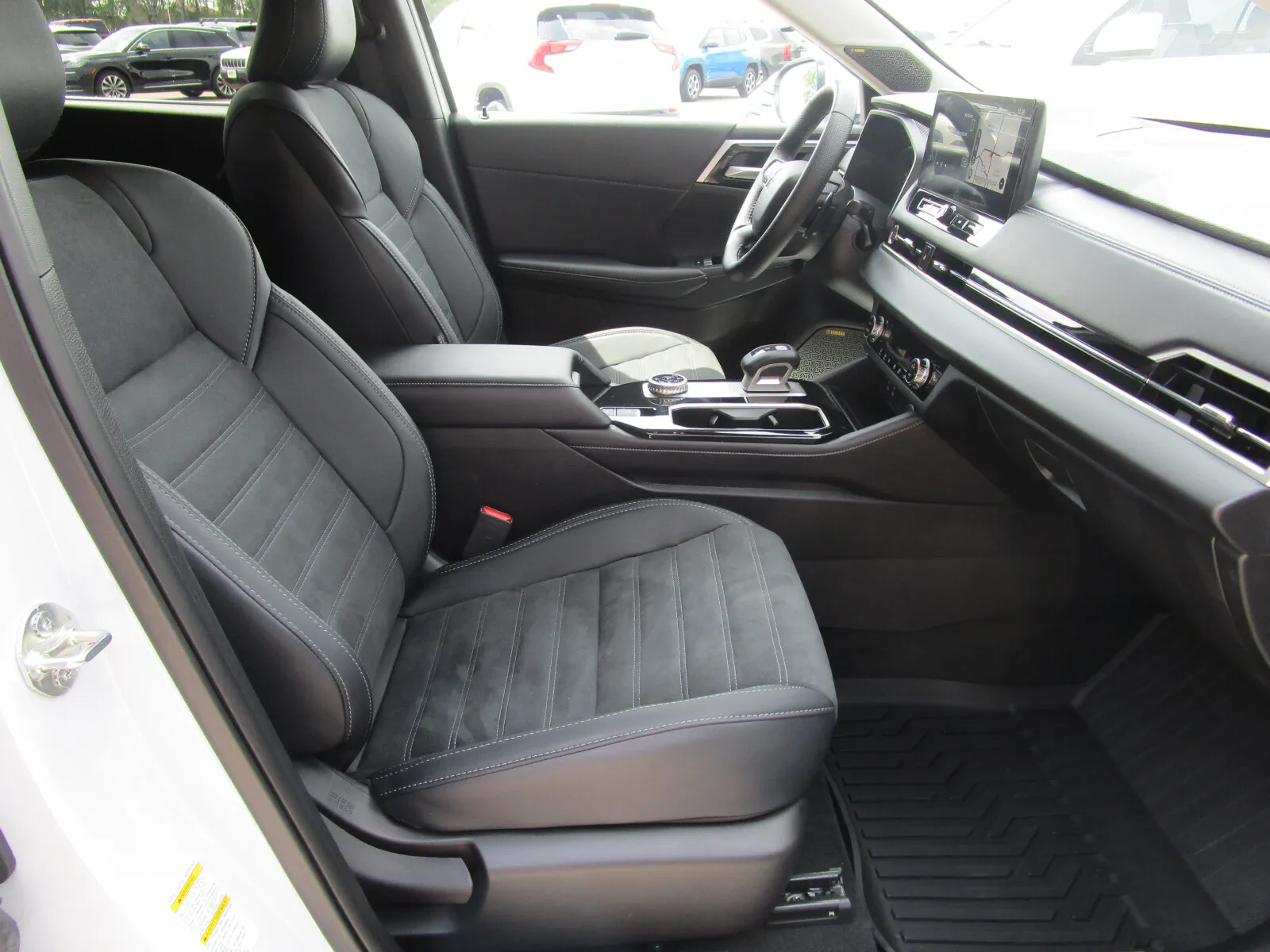 Mitsubishi Outlander photo 19