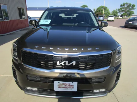 More photos of 2022 KIA Telluride SX at Sioux Empire Automotive, SD