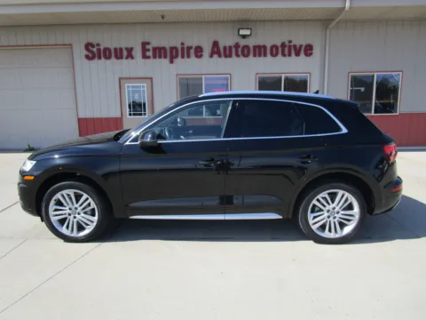 Photos of 2018 AUDI Q5 Premium Pl for sale in Tea, SD at Sioux Empire Automotive