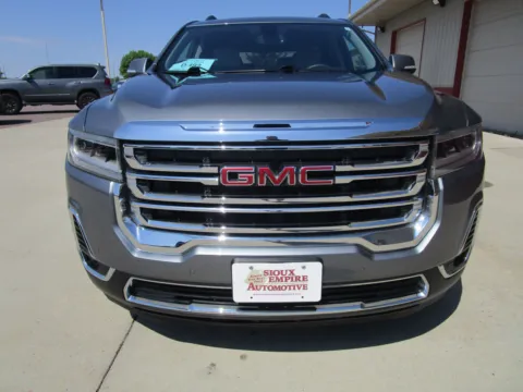 More photos of 2021 GMC Acadia SLT at Sioux Empire Automotive, SD