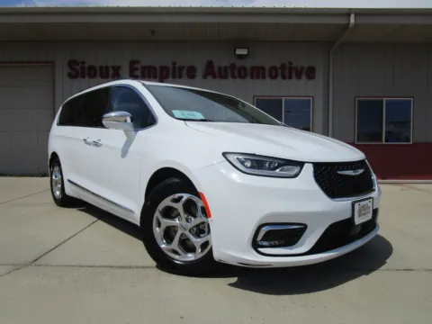 White 2022 CHRYSLER Pacifica Limited for sale in Tea, SD