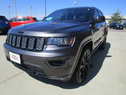 More photos of 2019 JEEP Grand Cherokee Laredo at Sioux Empire Automotive, SD