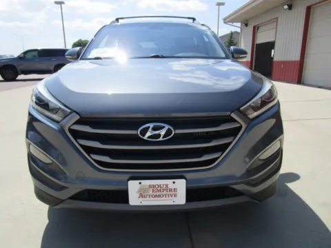 More photos of 2016 HYUNDAI Tucson Sport at Sioux Empire Automotive, SD