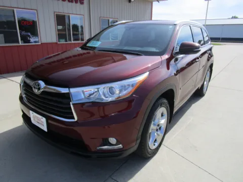 Another view of 2016 TOYOTA Highlander Limited for sale in Tea, SD at Sioux Empire Automotive