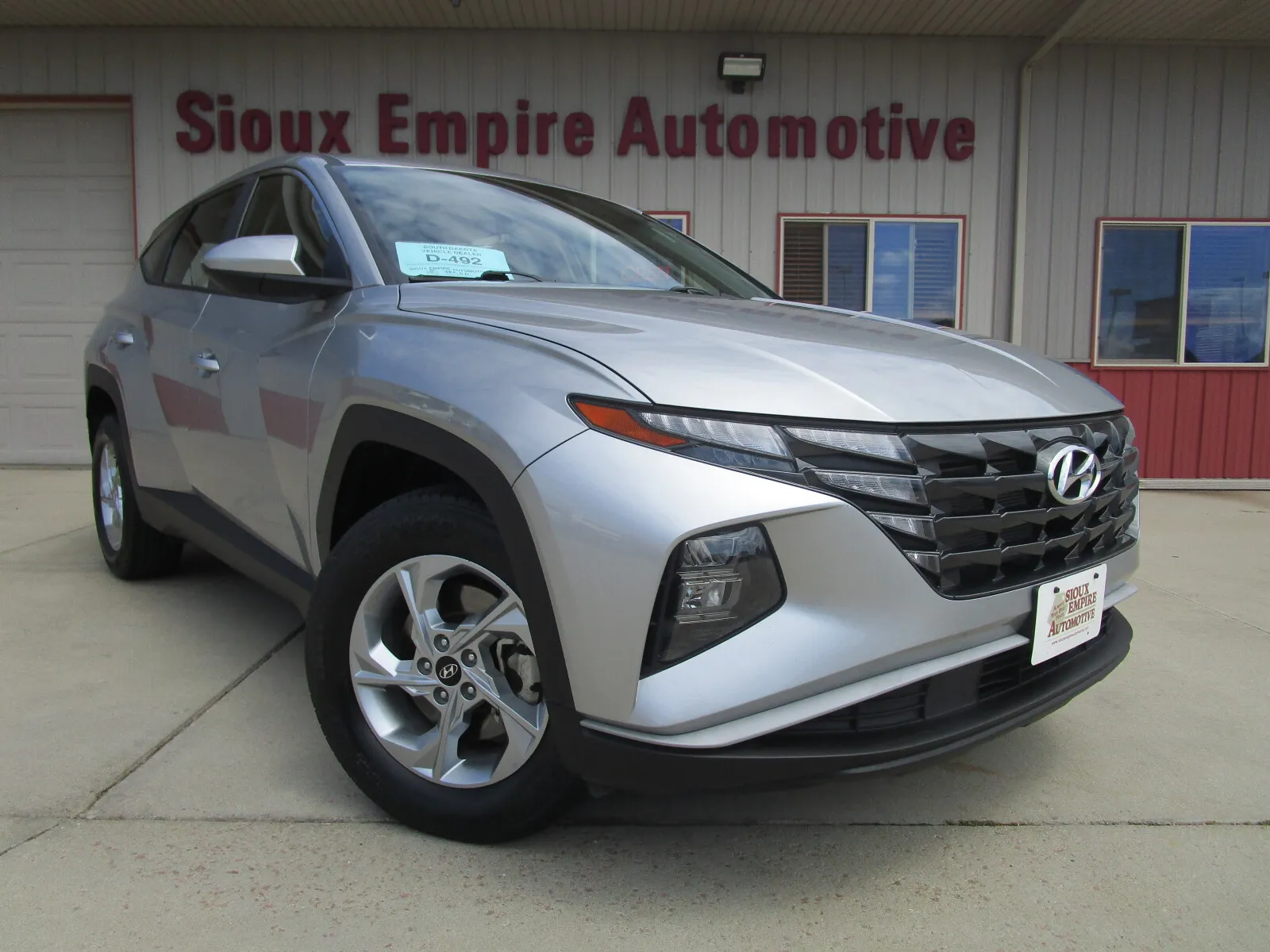 Silver 2024 Hyundai TUCSON SE for sale in Tea, SD