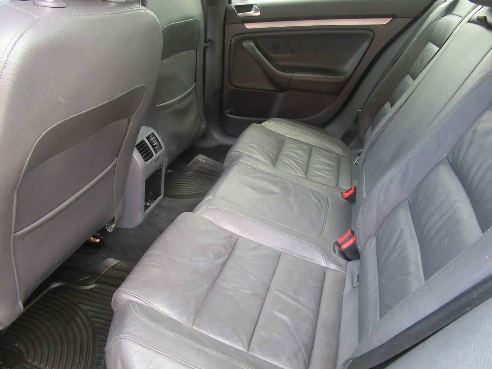 Volkswagen GTI photo 12