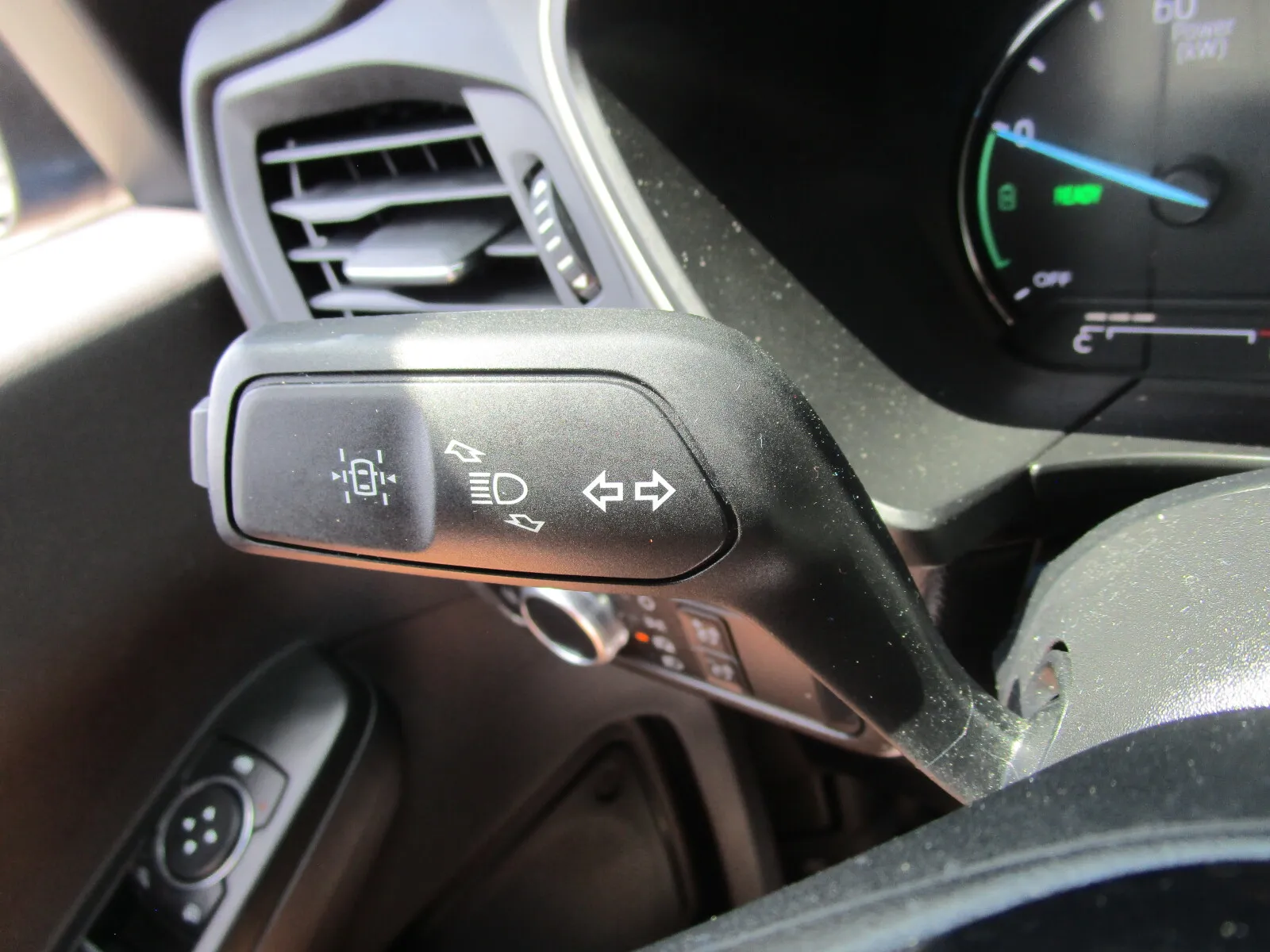 Ford Escape photo 24
