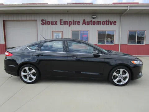 Photos of 2013 FORD Fusion SE for sale in Tea, SD at Sioux Empire Automotive