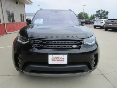 More photos of 2019 LAND ROVER Discovery HSE at Sioux Empire Automotive, SD