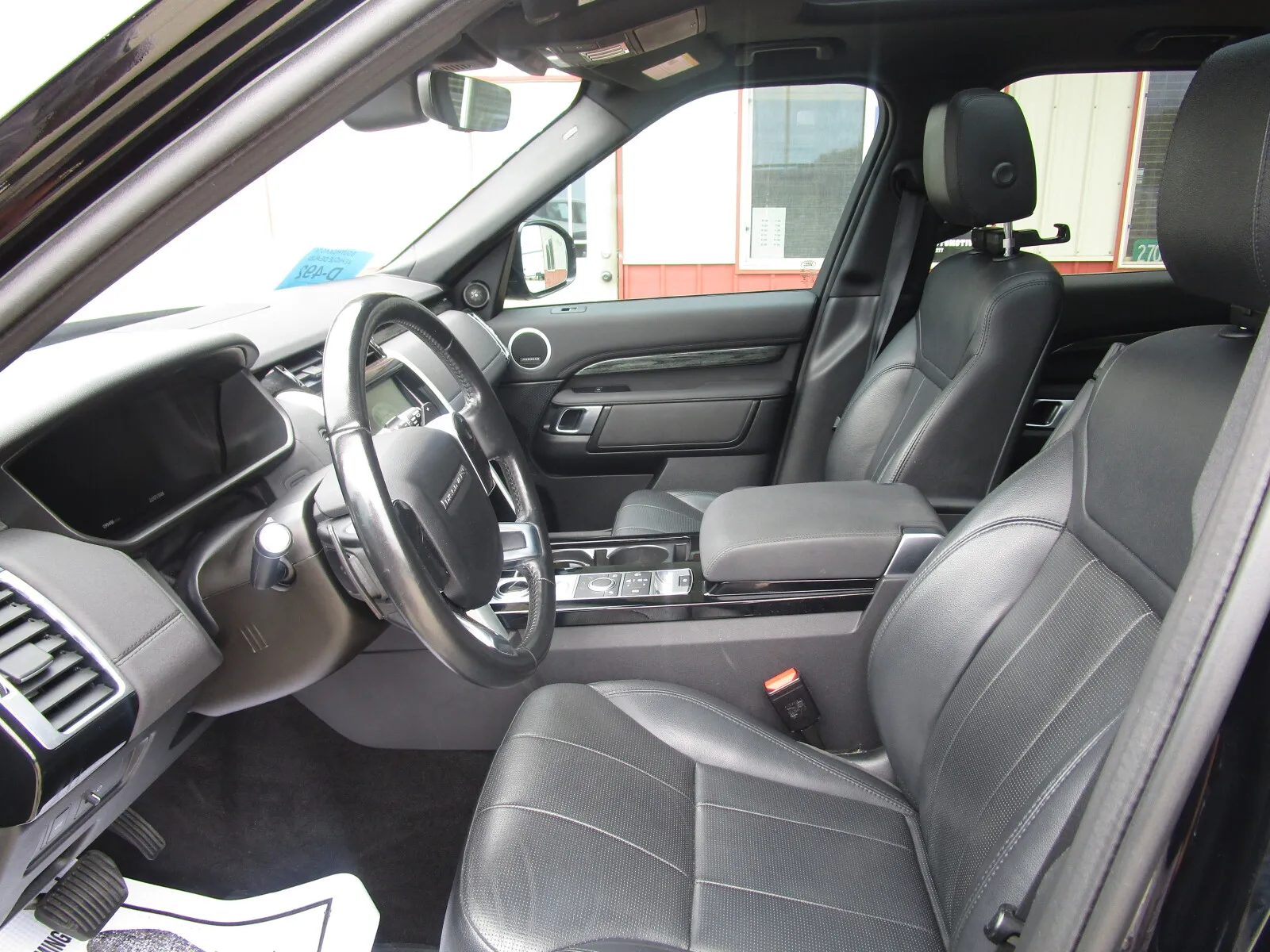 Land Rover Discovery photo 20