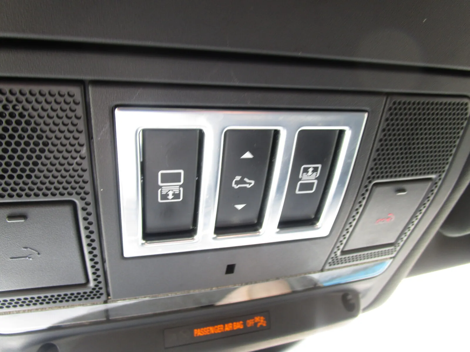 Land Rover Discovery photo 28