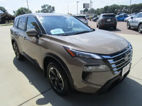 More photos of 2025 NISSAN/DATSUN Rogue SV at Sioux Empire Automotive, SD