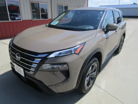 Another view of 2025 NISSAN/DATSUN Rogue SV for sale in Tea, SD at Sioux Empire Automotive