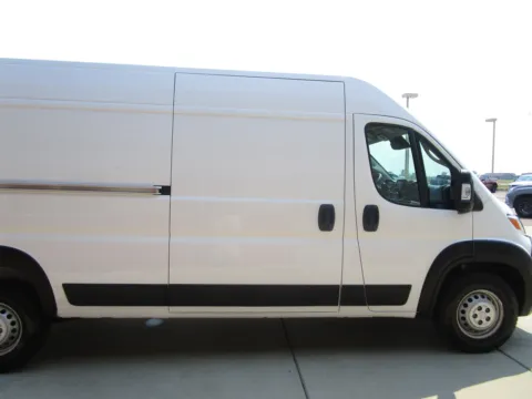 More photos of 2024 Dodge Commercial ProMaster at Sioux Empire Automotive, SD