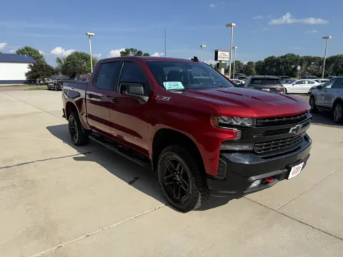 More photos of 2021 CHEVROLET Silverado 1500 LT Trail B at Sioux Empire Automotive, SD