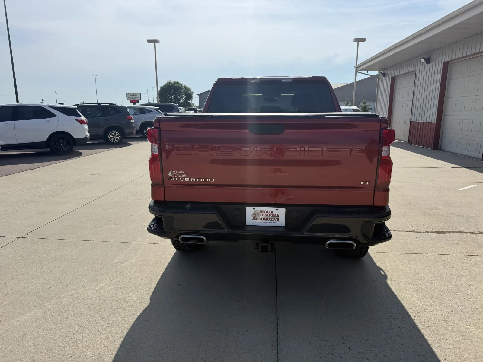 Chevrolet Silverado photo 8
