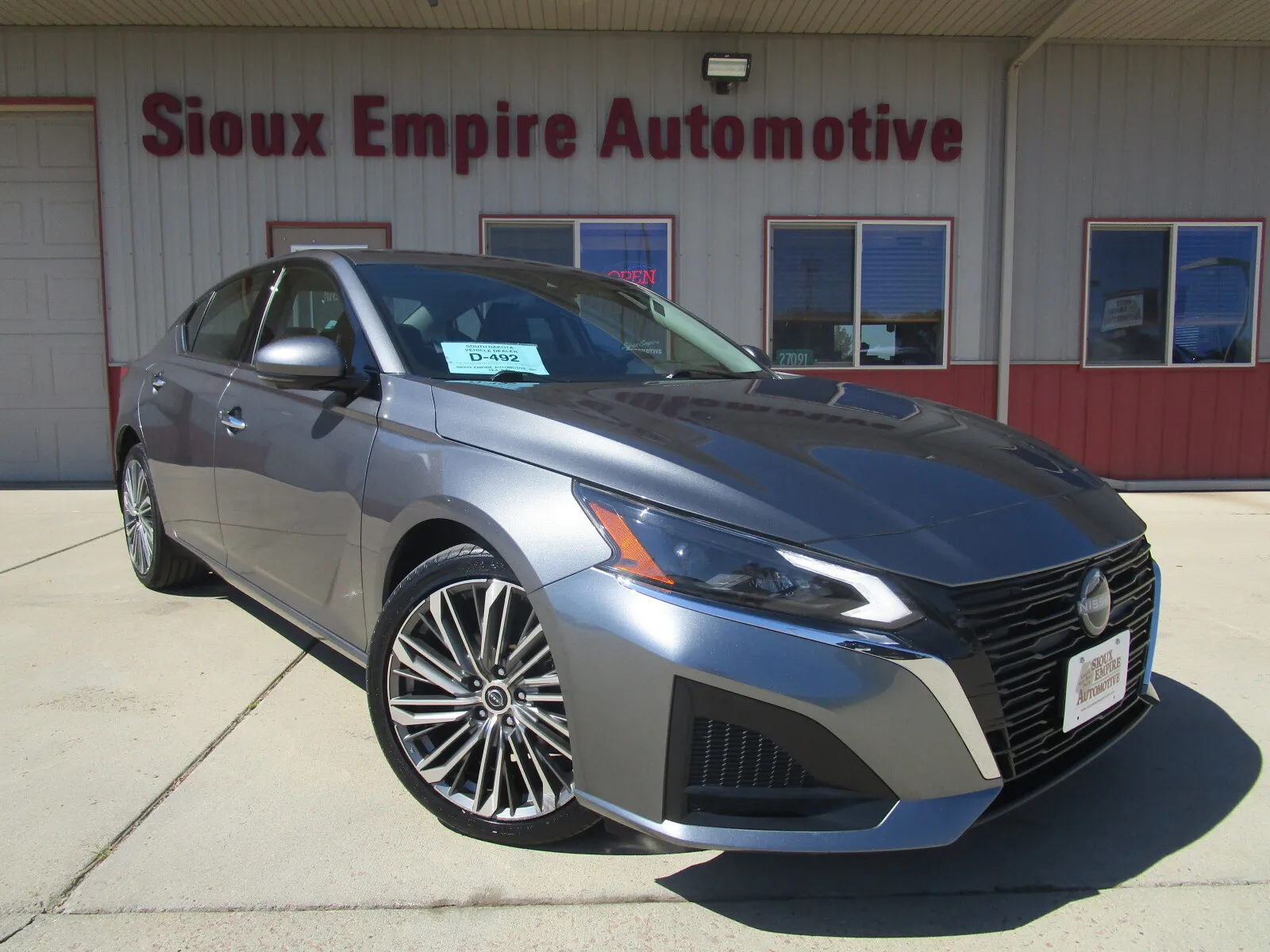 Gray 2023 NISSAN/DATSUN Altima SL for sale in Tea, SD