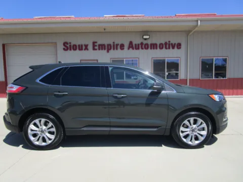 Photos of 2023 FORD Edge Titanium for sale in Tea, SD at Sioux Empire Automotive