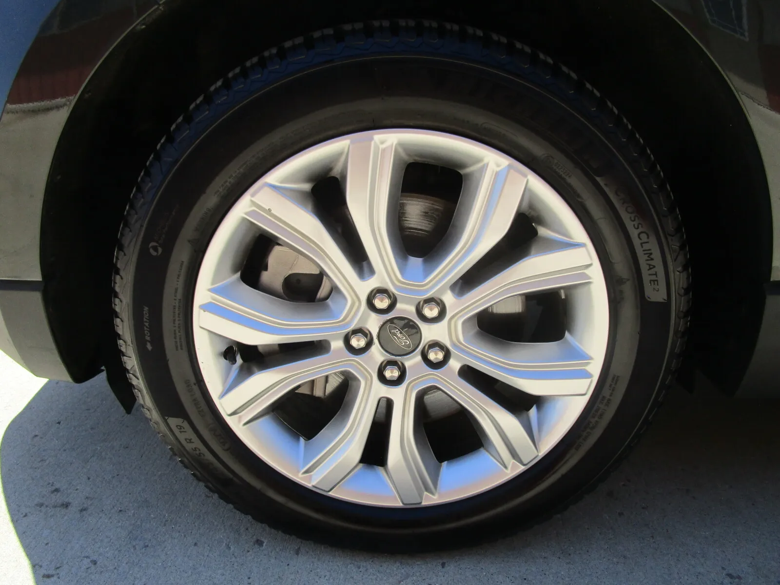 Ford Edge photo 11