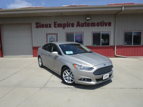 Gold 2015 FORD Fusion SE for sale in Tea, SD