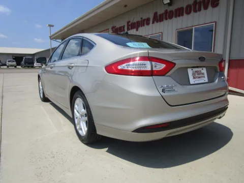 More photos of 2015 FORD Fusion SE at Sioux Empire Automotive, SD